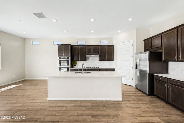 6511 W Antler Bnd Place, Marana, AZ 85658