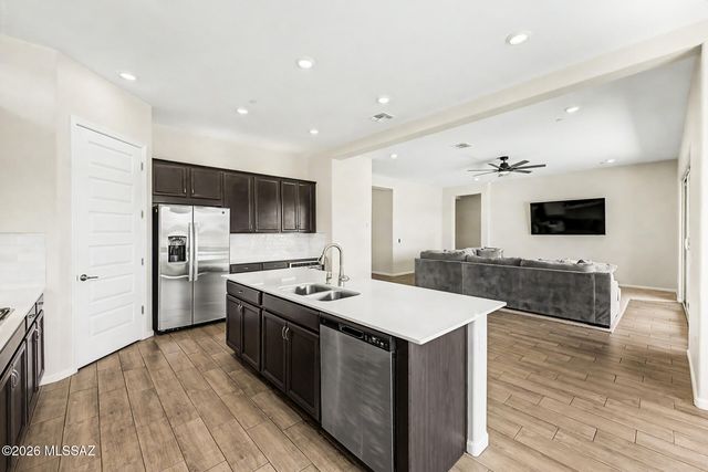 6511 W Antler Bnd Place, Marana, AZ 85658