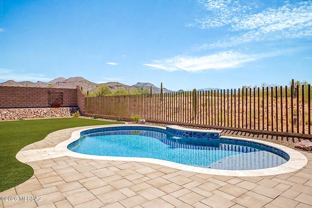 6511 W Antler Bnd Place, Marana, AZ 85658