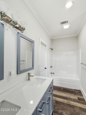 10501 Pin Oak Drive, Biloxi, MS 39532