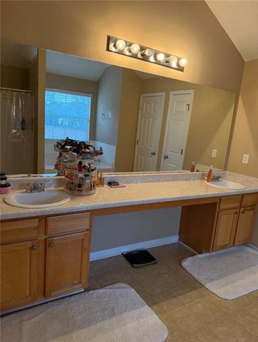7425 Bodnant Drive, Fairburn, GA 30213