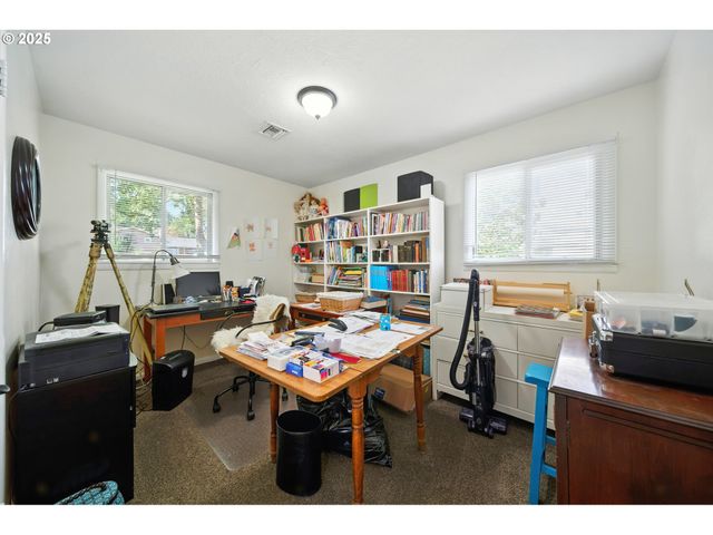 1009 COLLEGE St, Milton Freewater, OR 97862