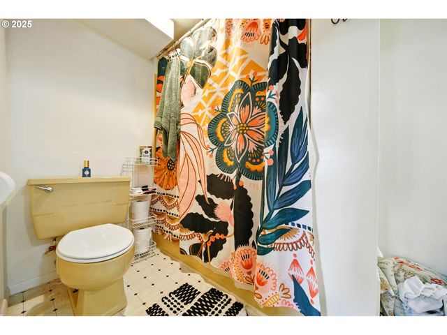 1009 COLLEGE St, Milton Freewater, OR 97862