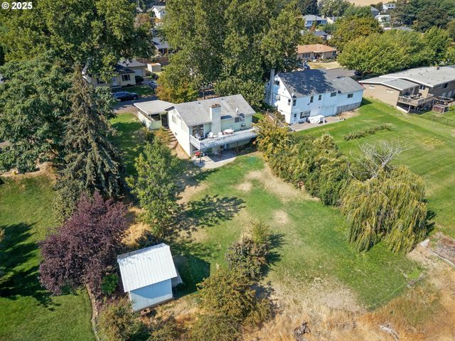 1009 COLLEGE St, Milton Freewater, OR 97862