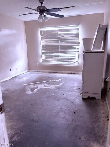 5254 Lake Victoria ARCH, Virginia Beach, VA 23464