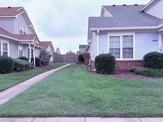 5254 Lake Victoria ARCH, Virginia Beach, VA 23464