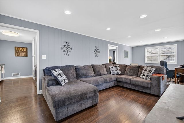 2634 Silver Creek Drive, Franklin Park, IL 60131