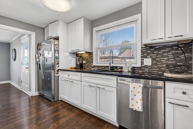 2634 Silver Creek Drive, Franklin Park, IL 60131