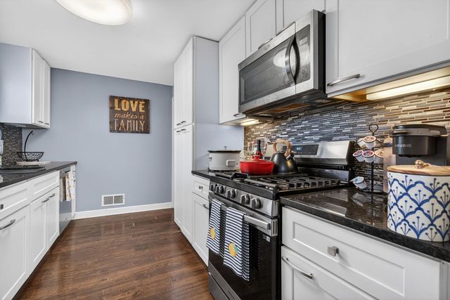 2634 Silver Creek Drive, Franklin Park, IL 60131