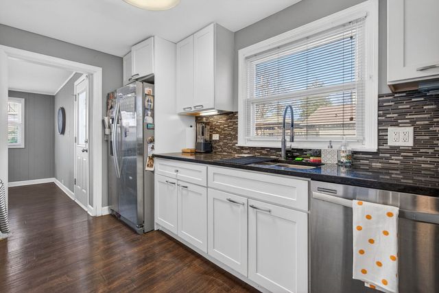 2634 Silver Creek Drive, Franklin Park, IL 60131