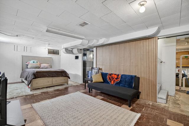 2634 Silver Creek Drive, Franklin Park, IL 60131