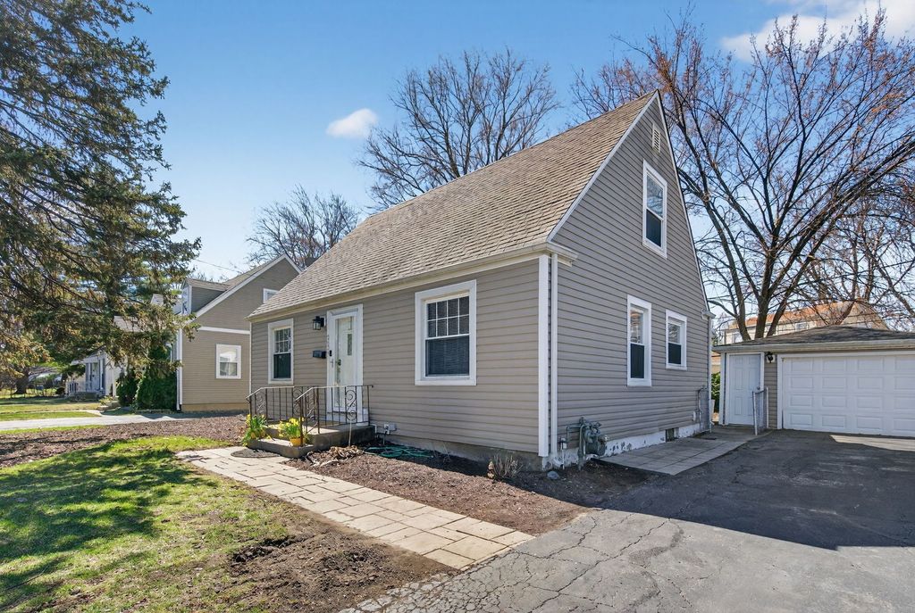 2634 Silver Creek Drive, Franklin Park, IL 60131