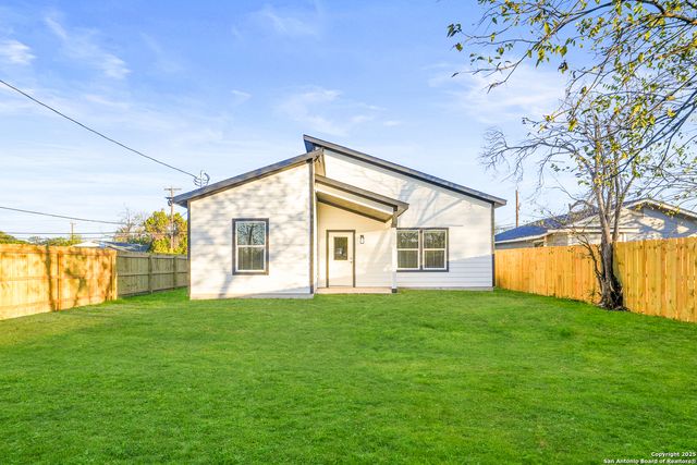 202 Bundy, San Antonio, TX 78220