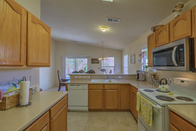 1143 Zaragoza Street SW, Albuquerque, NM 87121