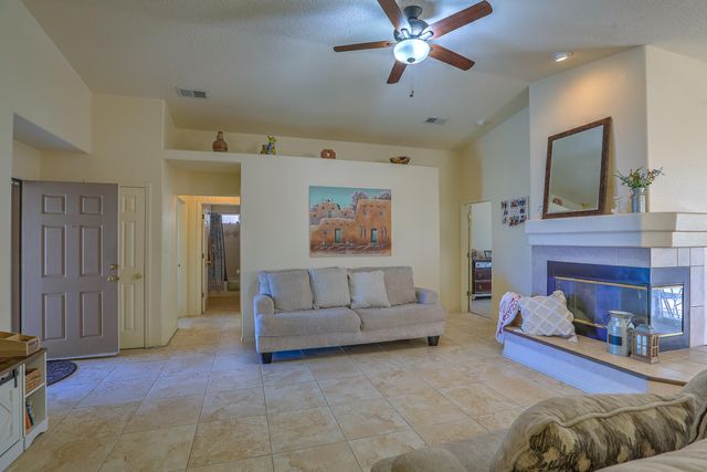 1143 Zaragoza Street SW, Albuquerque, NM 87121