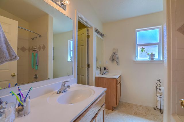 1143 Zaragoza Street SW, Albuquerque, NM 87121