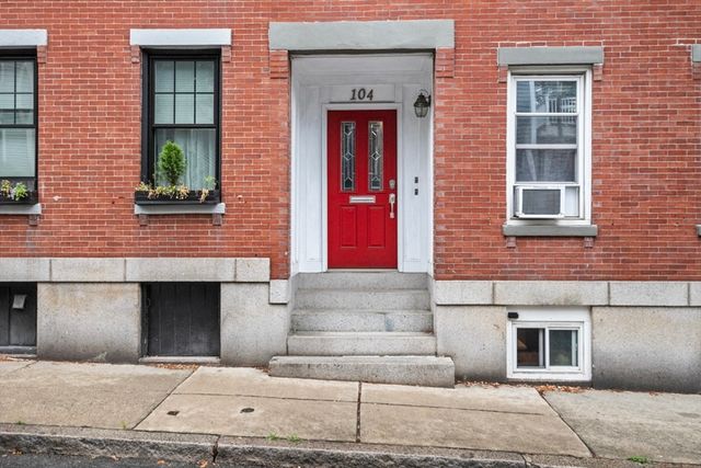 104 Elm Street 2, Boston, MA 02129