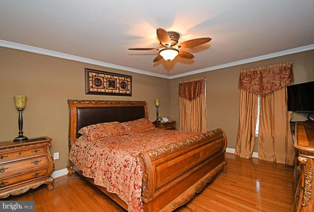 340 VANDERBILT LN, Harleysville, PA 19438