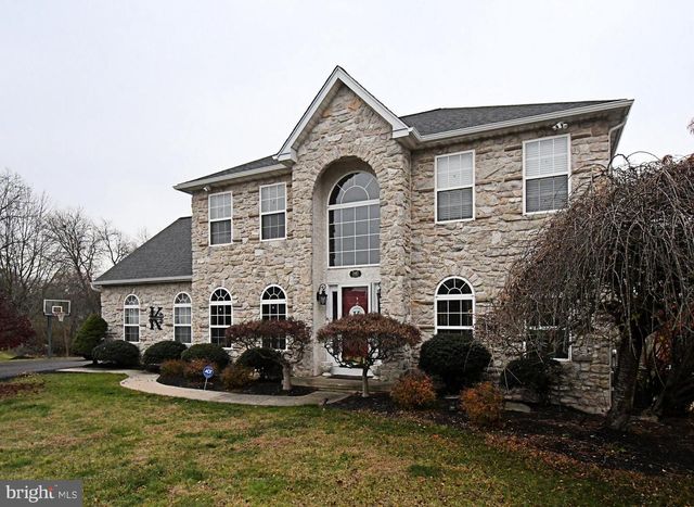 340 VANDERBILT LN, Harleysville, PA 19438