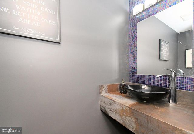 340 VANDERBILT LN, Harleysville, PA 19438