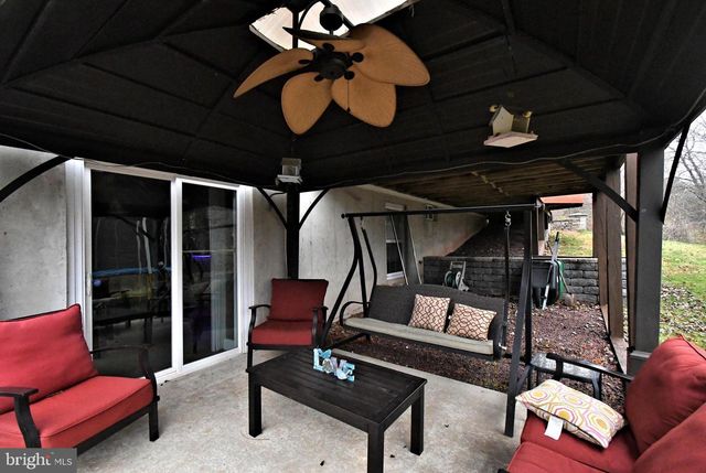 340 VANDERBILT LN, Harleysville, PA 19438