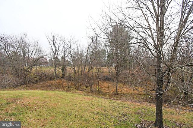 340 VANDERBILT LN, Harleysville, PA 19438