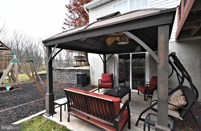 340 VANDERBILT LN, Harleysville, PA 19438