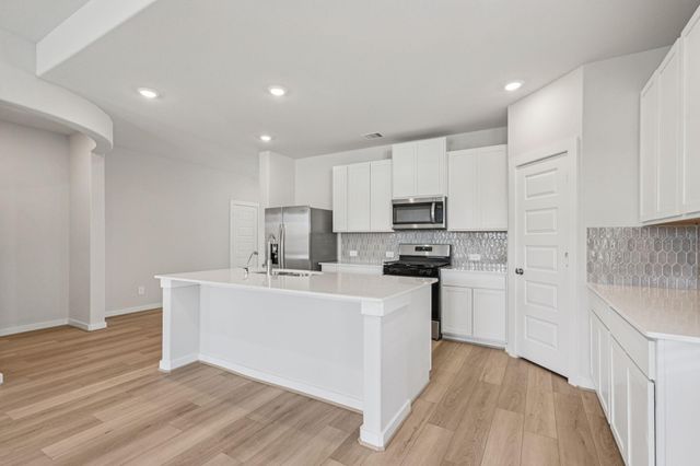 1226 Romany Fields Drive, Huffman, TX 77336