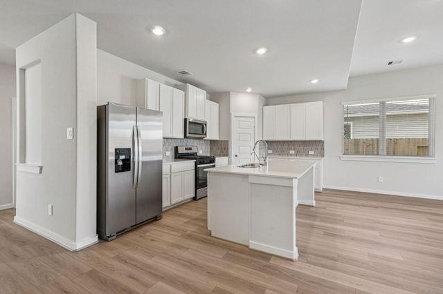 1226 Romany Fields Drive, Huffman, TX 77336