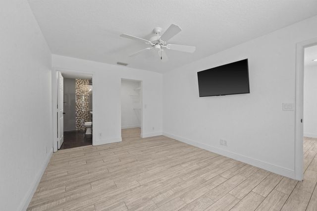 3800 Miramontes Circle, Wellington, FL 33414