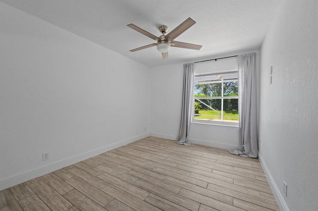 3800 Miramontes Circle, Wellington, FL 33414