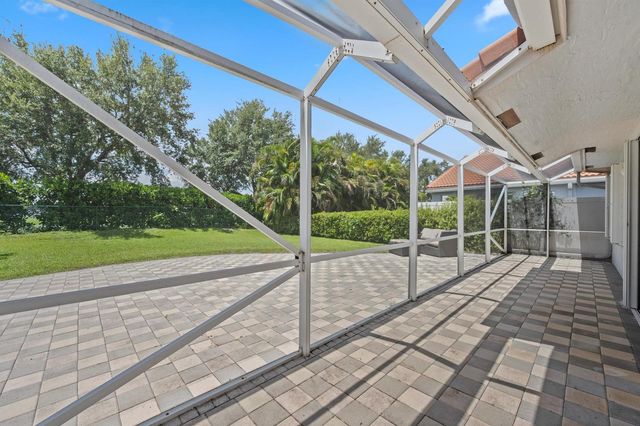 3800 Miramontes Circle, Wellington, FL 33414
