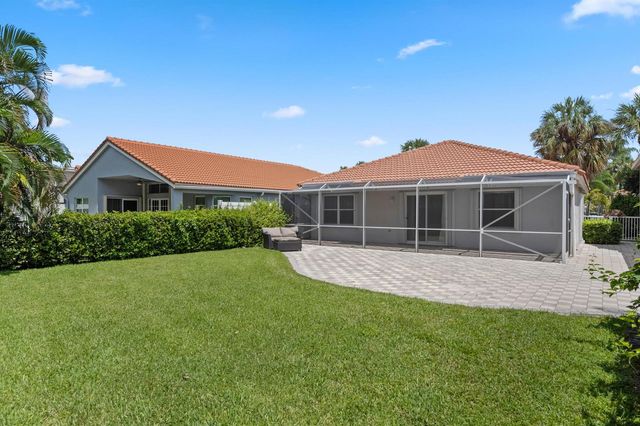 3800 Miramontes Circle, Wellington, FL 33414