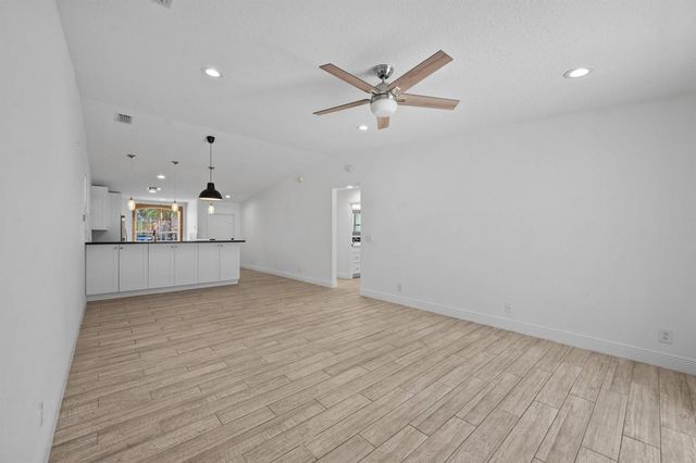 3800 Miramontes Circle, Wellington, FL 33414
