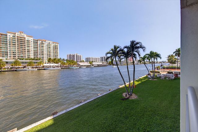 2900 NE 30th Street L-2, Fort Lauderdale, FL 33306