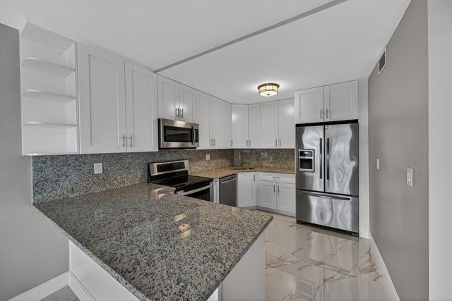 2900 NE 30th Street L-2, Fort Lauderdale, FL 33306