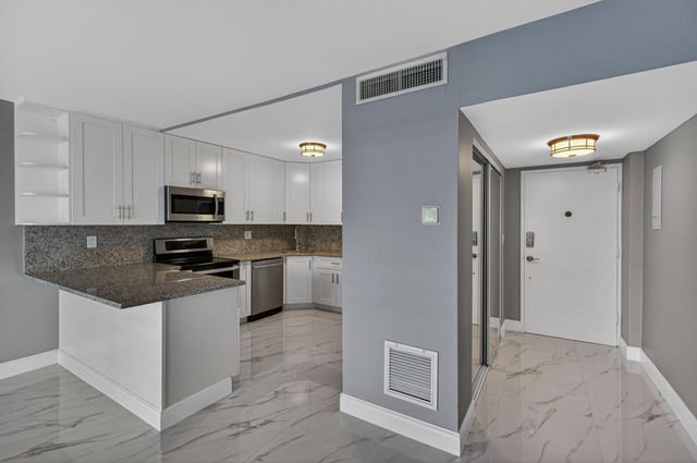 2900 NE 30th Street L-2, Fort Lauderdale, FL 33306