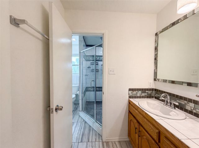 8017 E FM 917, Alvarado, TX 76009