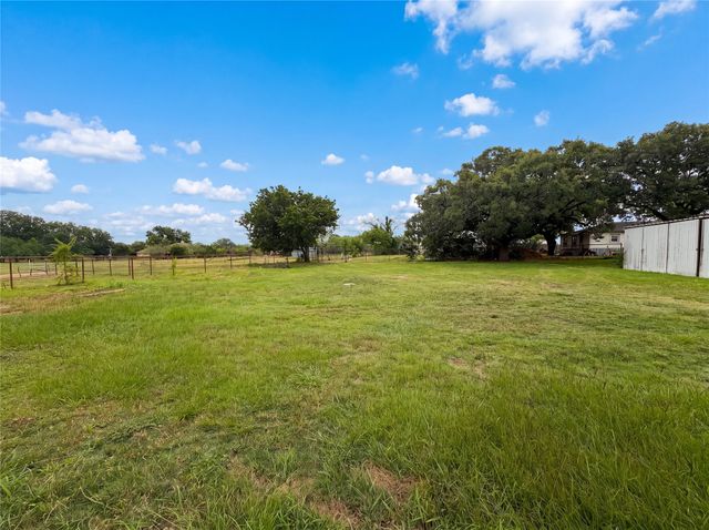 8017 E FM 917, Alvarado, TX 76009