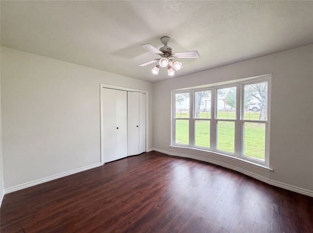 8017 E FM 917, Alvarado, TX 76009