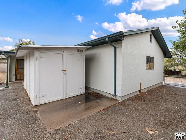 3950 Fairfield Lane, Pueblo, CO 81005