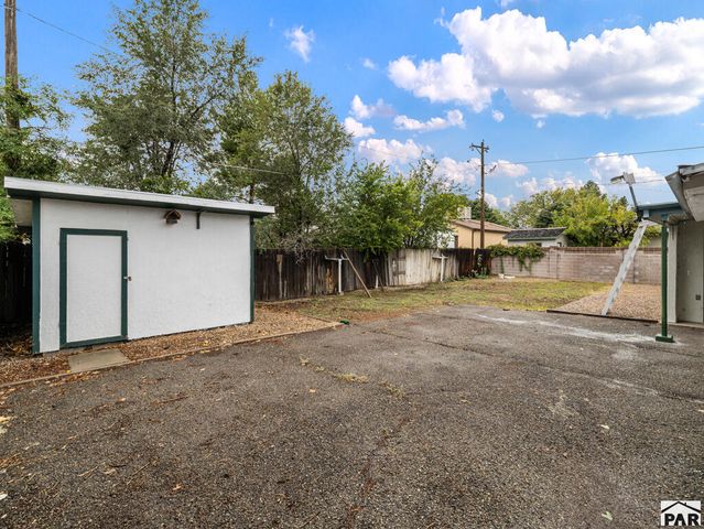 3950 Fairfield Lane, Pueblo, CO 81005