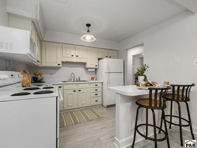 3950 Fairfield Lane, Pueblo, CO 81005