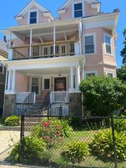 42 Intervale St 2, Boston, MA 02121