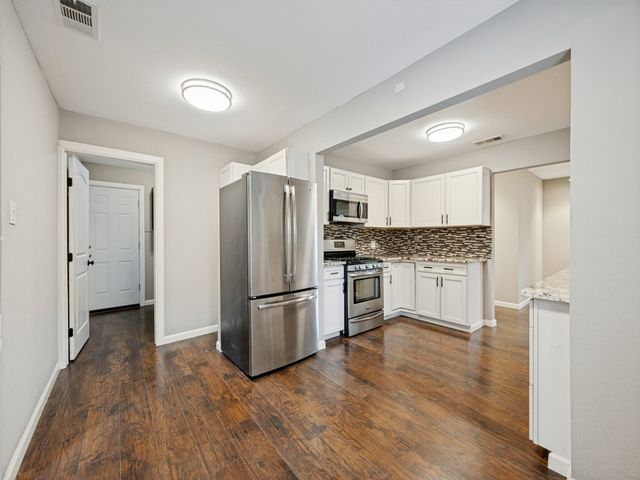 1718 Pat Drive, Dallas, TX 75228