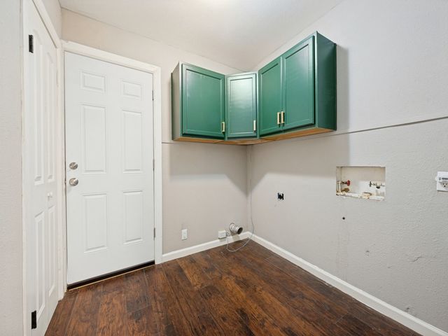 1718 Pat Drive, Dallas, TX 75228
