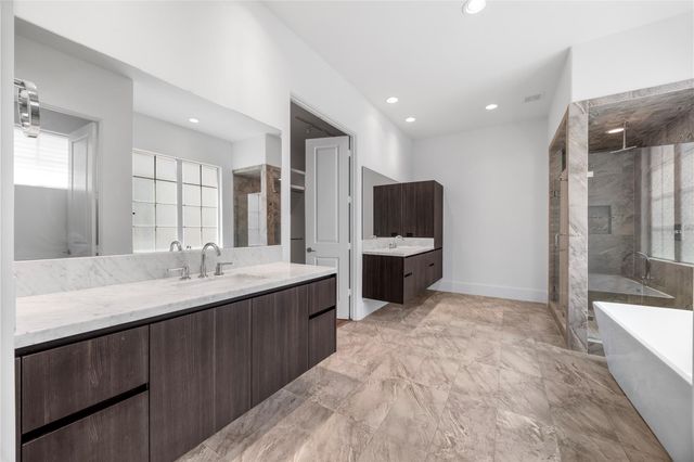 11107 Savannah Oaks Lane, Houston, TX 77043