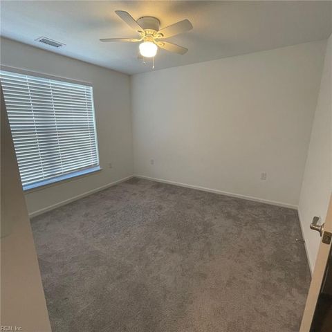 413 Heartfield DR, Chesapeake, VA 23322