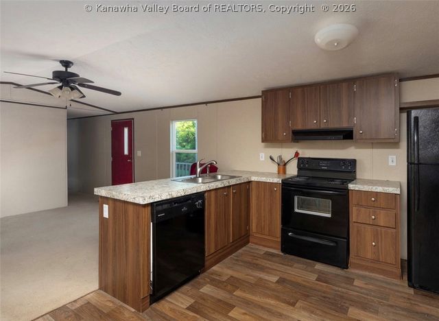 247 Upper Falcon Drive, Charleston, WV 25312