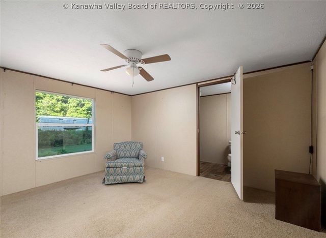 247 Upper Falcon Drive, Charleston, WV 25312
